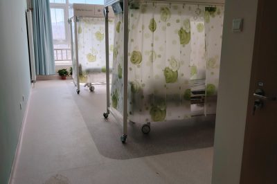層流床：現代醫療的隱形護盾，如何為免疫力低下患者筑起生命防線？